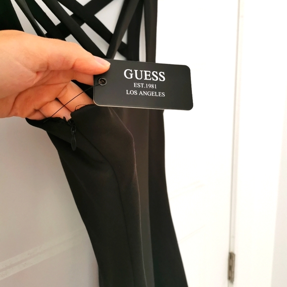 Sexy GUESS little black strappy dress - Picture 6 of 6